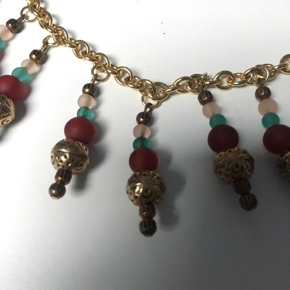 FASHION & COSTUME 8 NECKLACES, 1 BRACELET - Picture 2 of 8